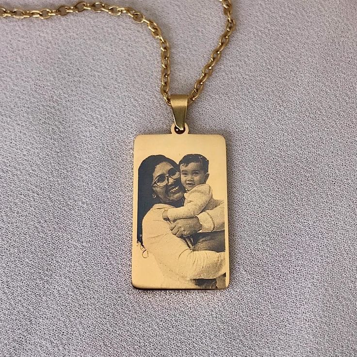Kişiye Özel Dikdörtgen Fotoğraflı Kolye